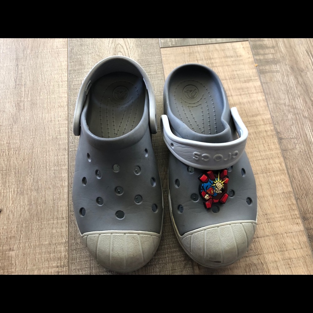 Crocs Sz Junior 2